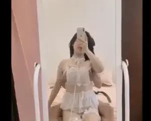 Clip sex bé Lan Anh 2k2 thích cosplay với cái lồn múp không lông